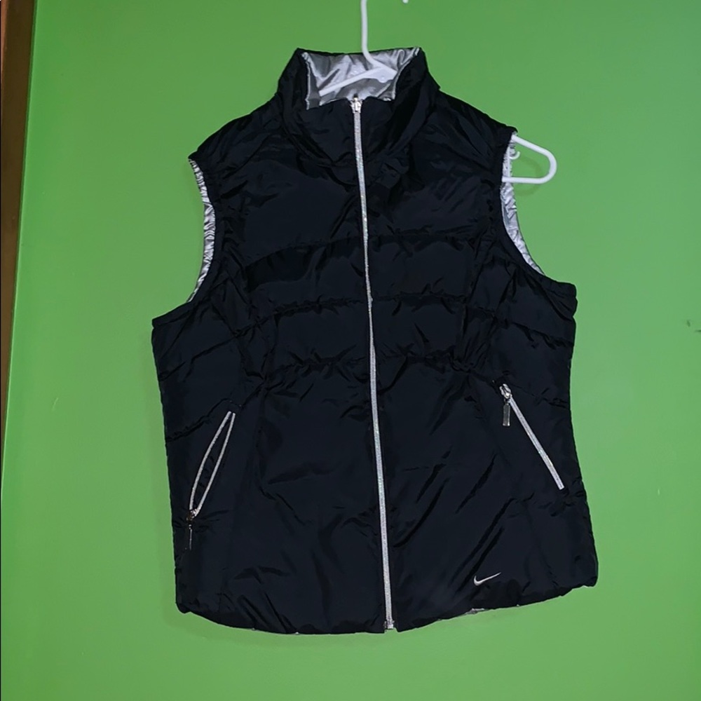 Nike vest